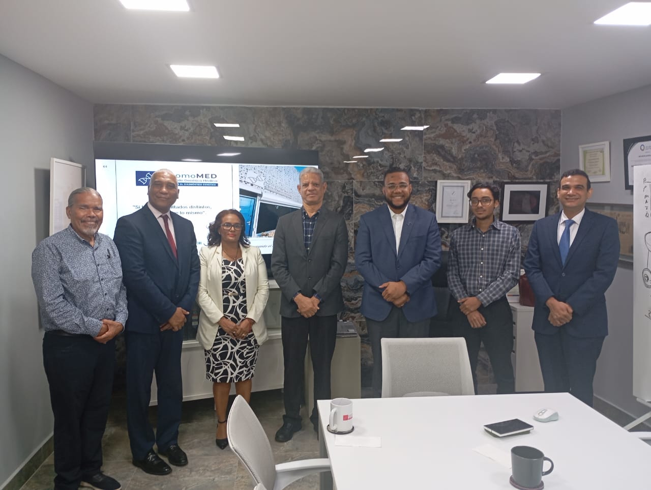 El IIBA fortalece su compromiso con la ciencia y la tecnología al firmar acuerdo de colaboración con el Instituto ChromoMED